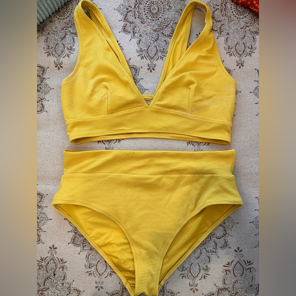 Old Navy Swim - XL